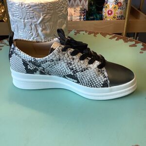 NWB Naturalizer Yarina Alabaster‎ Shoes